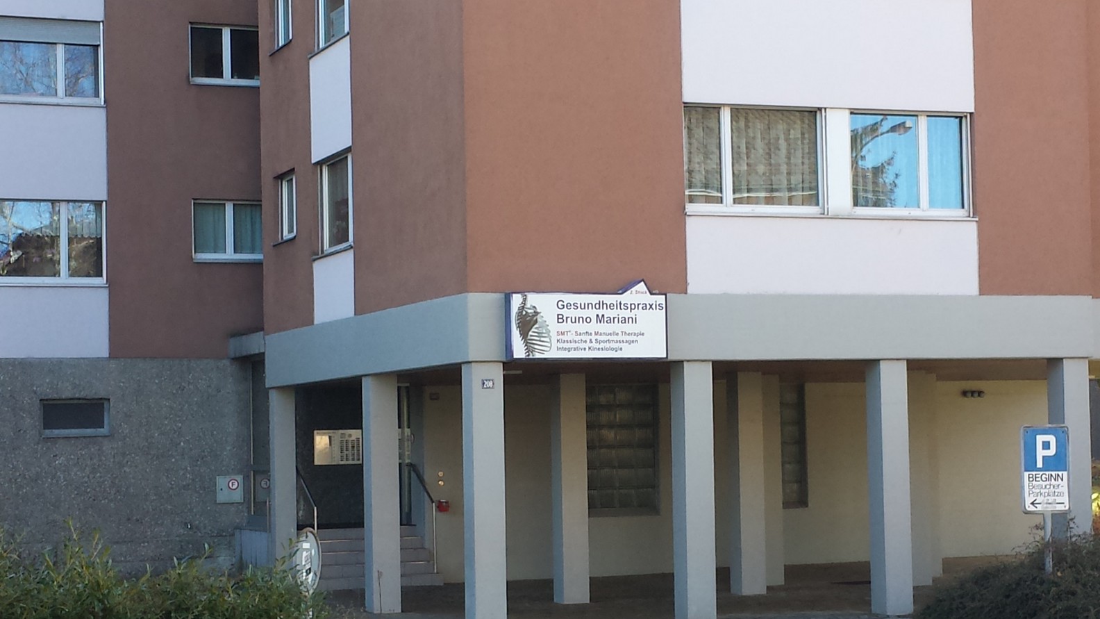 04 208 Eingang Leuchtkasten